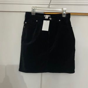 H&M NWT black skirt